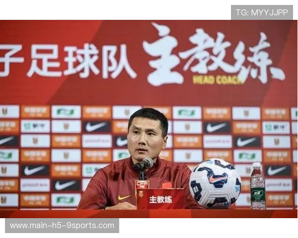 国足新帅邵佳一上任，开启球队改革，邵爱民足球
