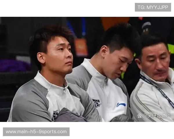 北京首钢迎赵睿训练 备战气氛热烈，首钢赵炬