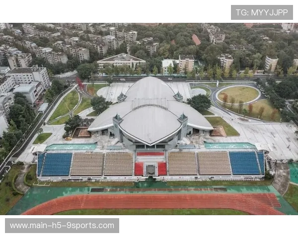 成都大运会场馆赛后利用率达 80%,成为市民健身新打卡地。,成都大运会13处新建场馆 成都大运会场馆赛后利用率达 80%,成为市民健身新打卡地。,成都大运会13处新建场馆